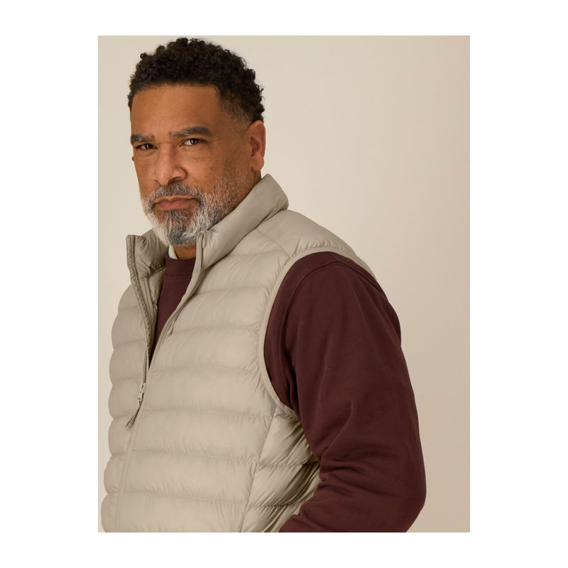 The men's body warmer
