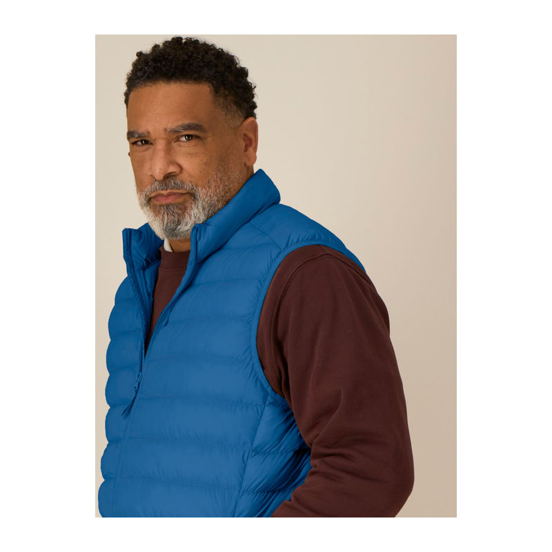 The men's body warmer