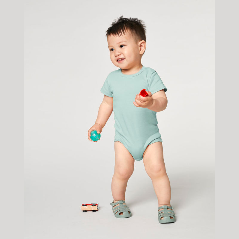 The babies' body short sleeves